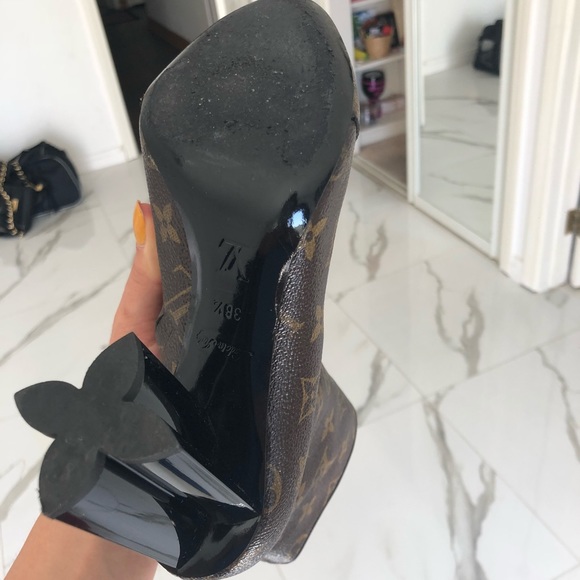 Louis Vuitton Limited Edition Runway - Picture 7 of 8